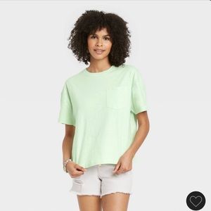 SALE Universal thread | Green boxy pocket T-shirt size medium NWOT